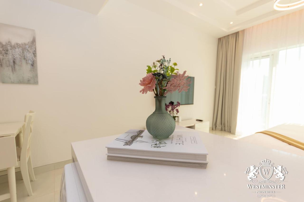 ドバイWestminster Burj Al Nujoomアパートメント エクステリア 写真
